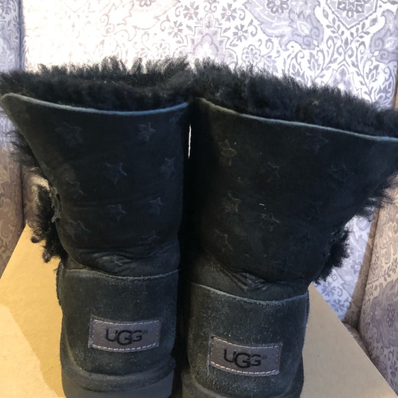 Girls Black Ugg Bailey Button Boots - Picture 3 of 8